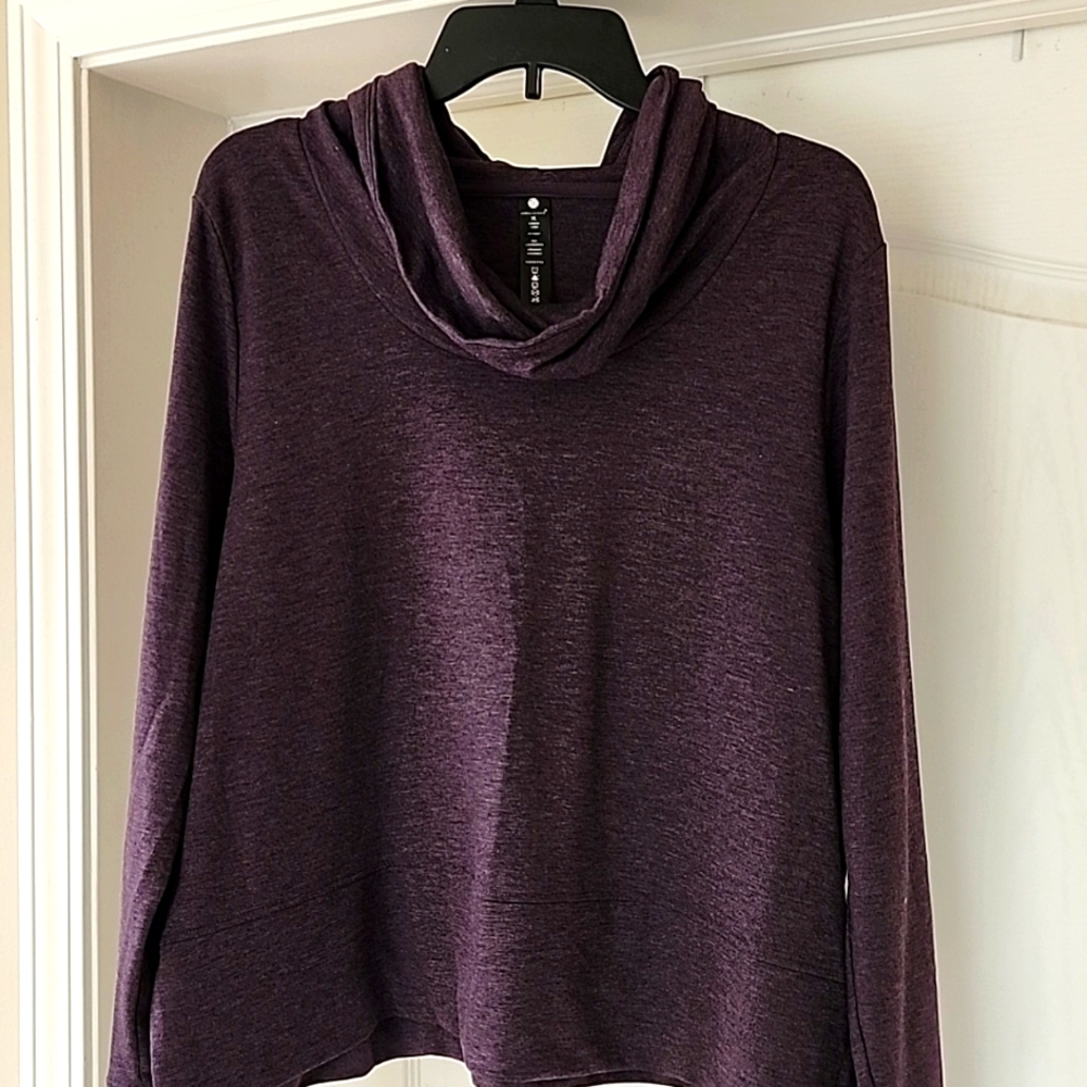 Size XL sweatshirt